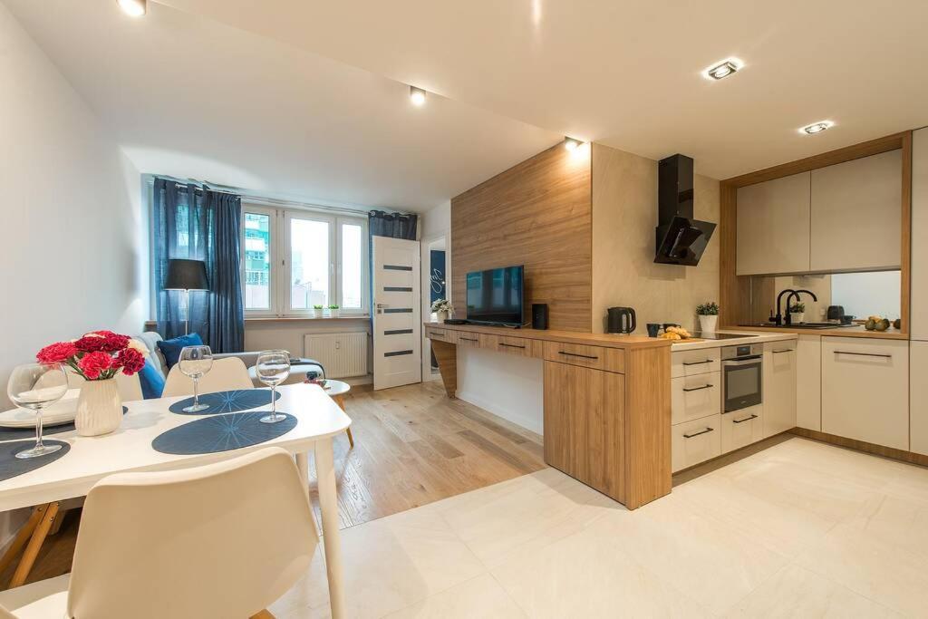 Rondo Onz P&O Serviced Apartments Varšava Exteriér fotografie